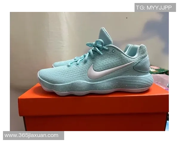 提升防守能力的中后卫足球鞋推荐与选购指南